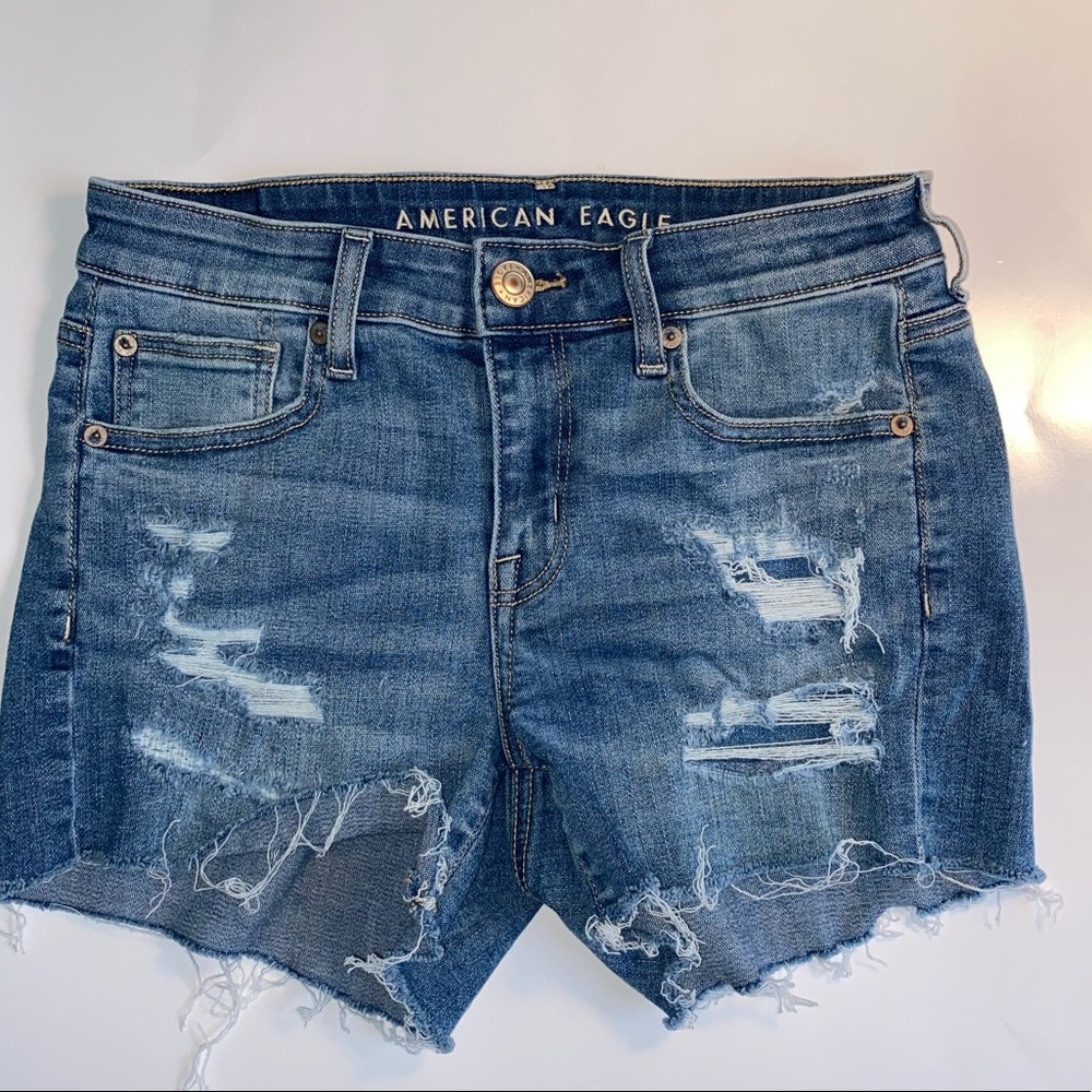 American eagle size 2 women’s jean shorts